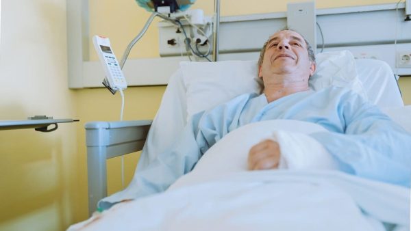 The Shocking Truth Behind the Man Who Woke Up in a Hospital with a Different Identity